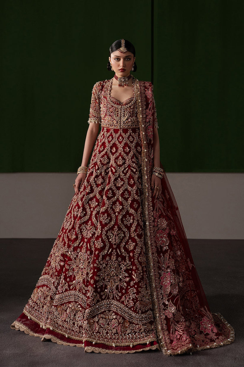Modern bridal fashion portrait