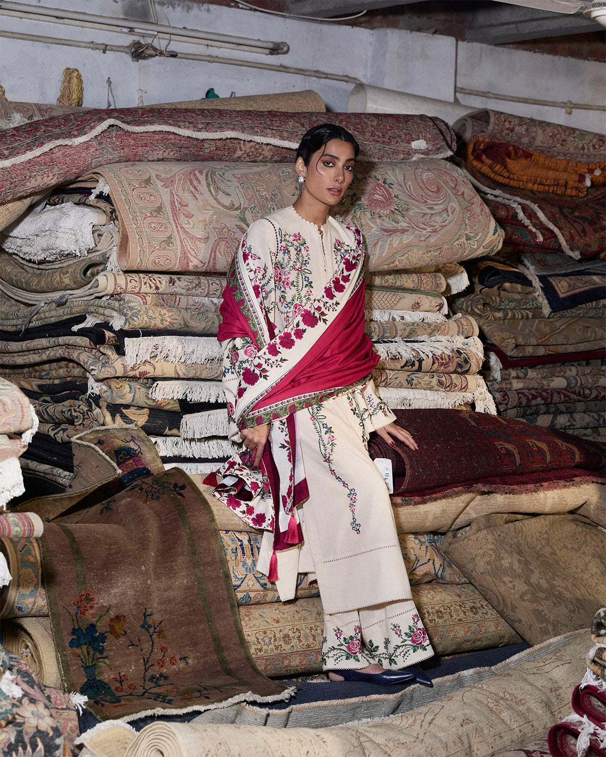 Jugnu | Karandi 25 | Zura - by Libasekhas UK - Registered Vendor of : Jugnu - 100% Original Designer Dress