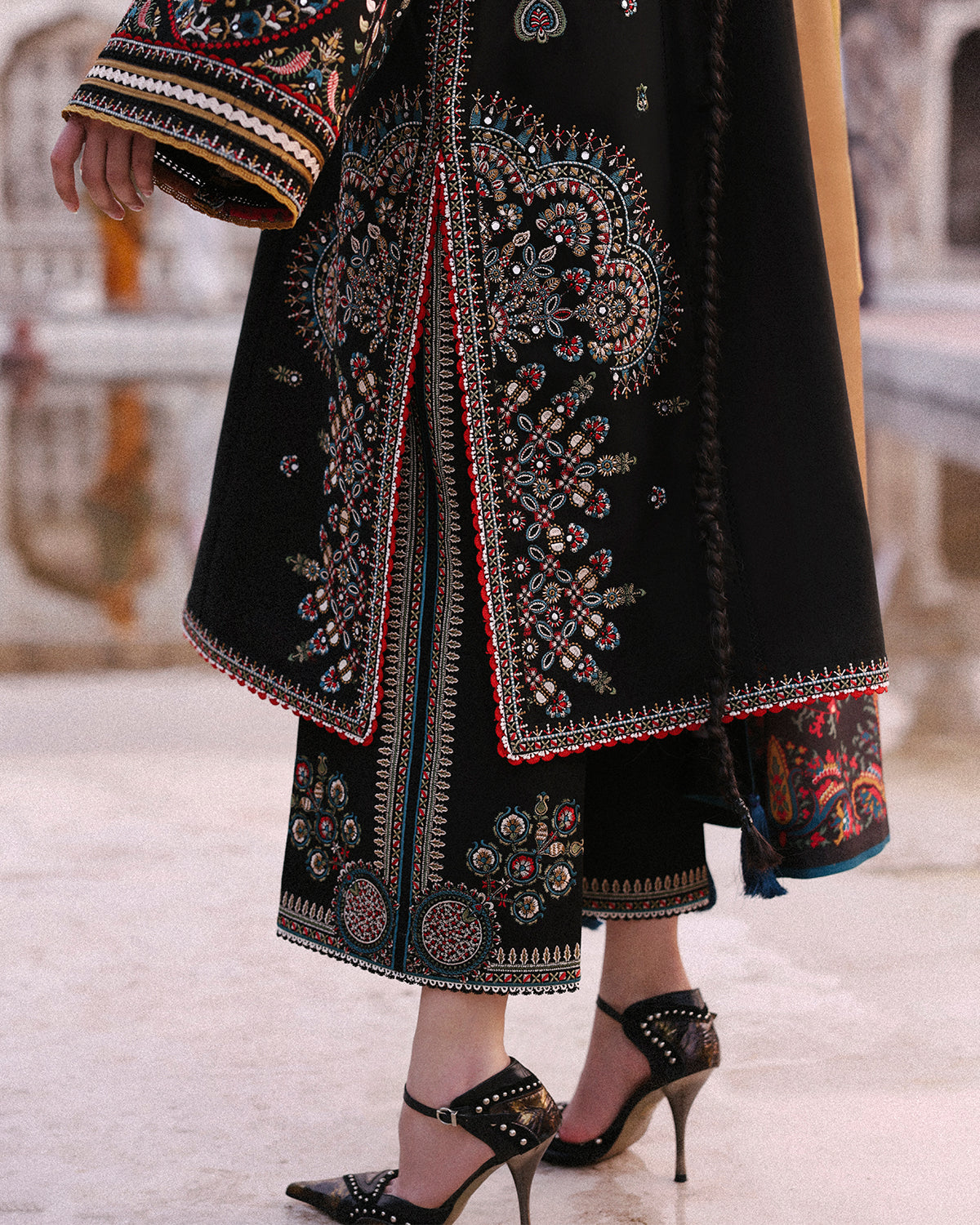 Jugnu | Khaddar 25 | Bejul - by Libasekhas UK - Registered Vendor of : Jugnu - 100% Original Designer Dress