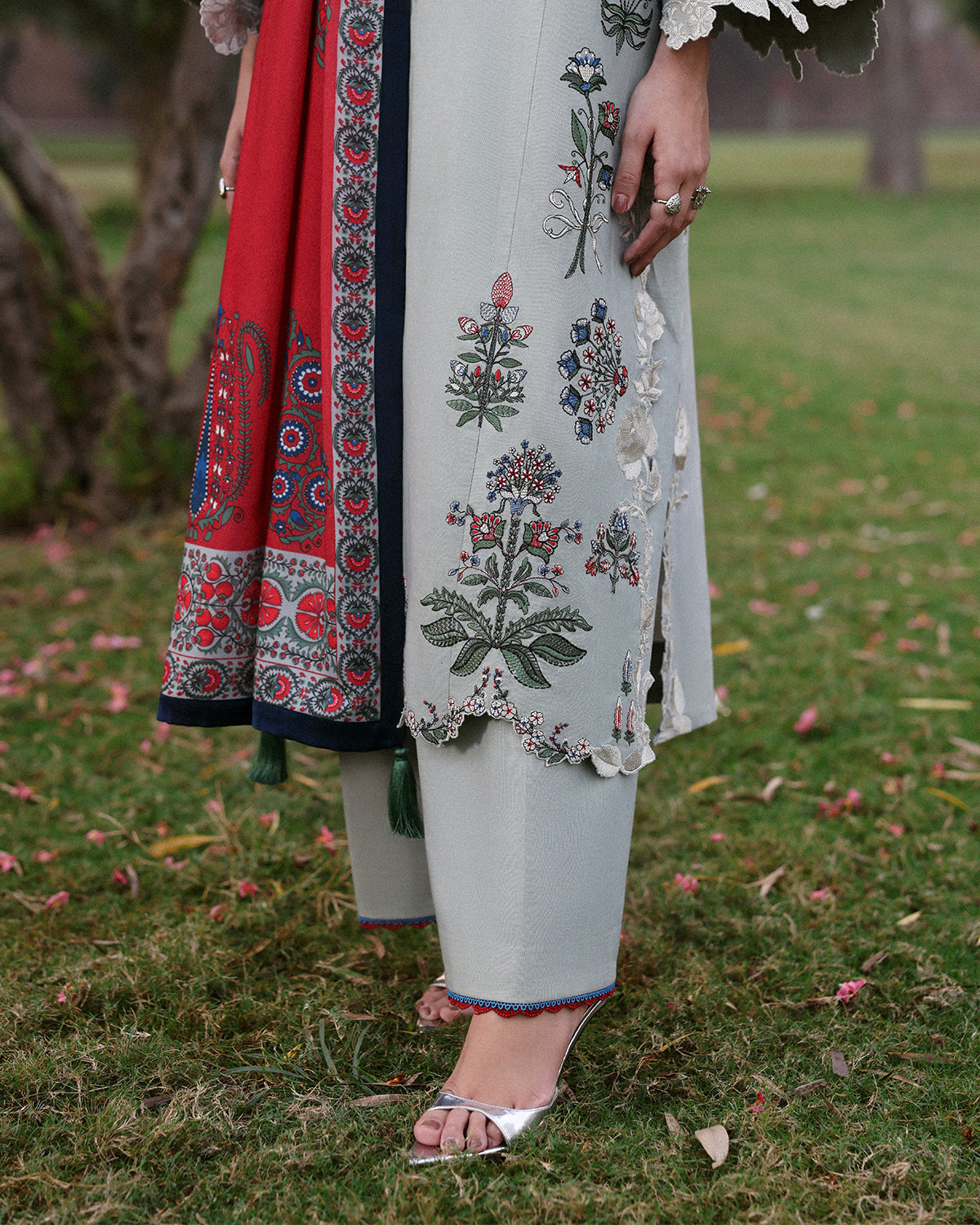 Jugnu | Khaddar 25 | Heran - by Libasekhas UK - Registered Vendor of : Jugnu - 100% Original Designer Dress