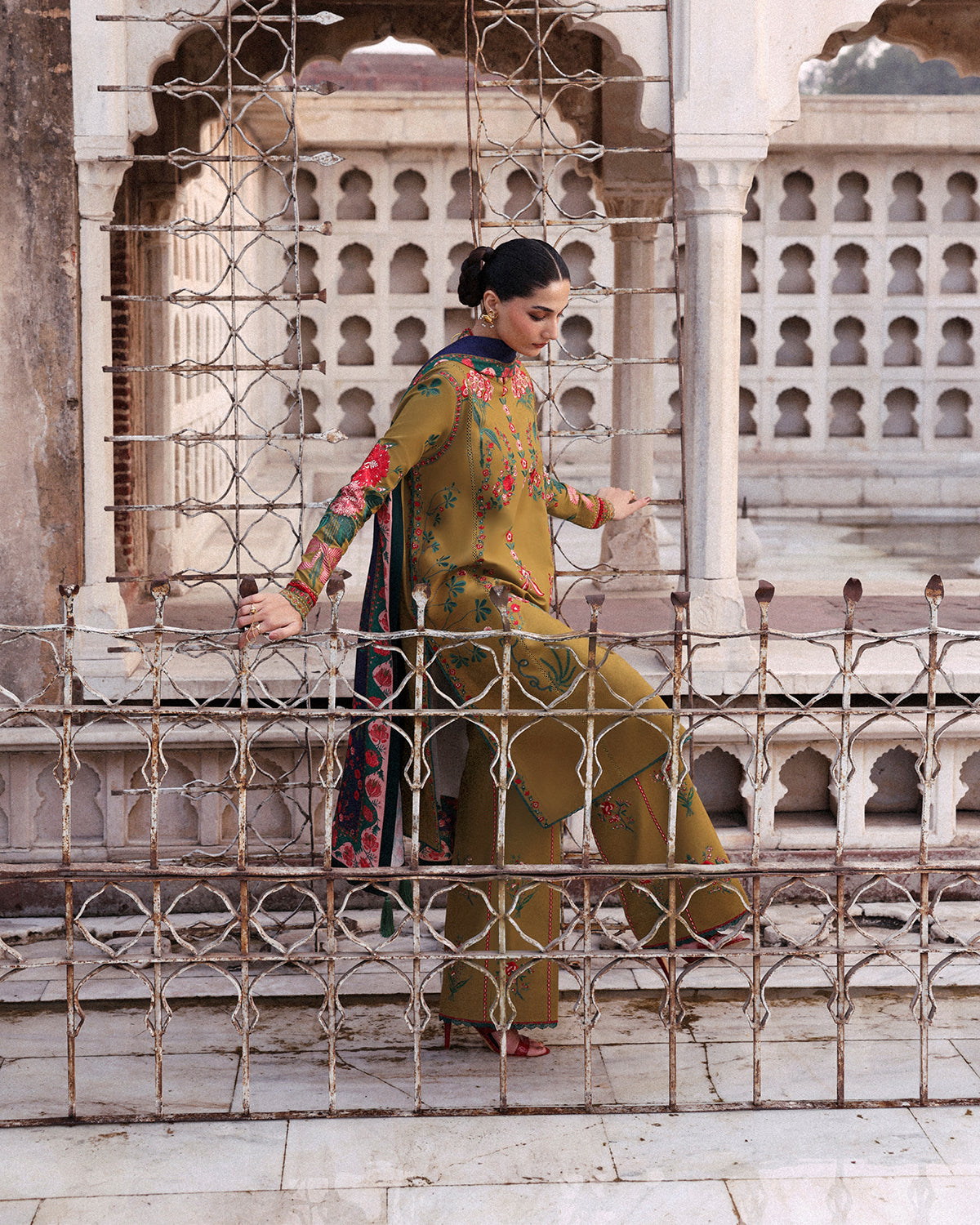 Jugnu | Khaddar 25 | Mitra - by Libasekhas UK - Registered Vendor of : Jugnu - 100% Original Designer Dress