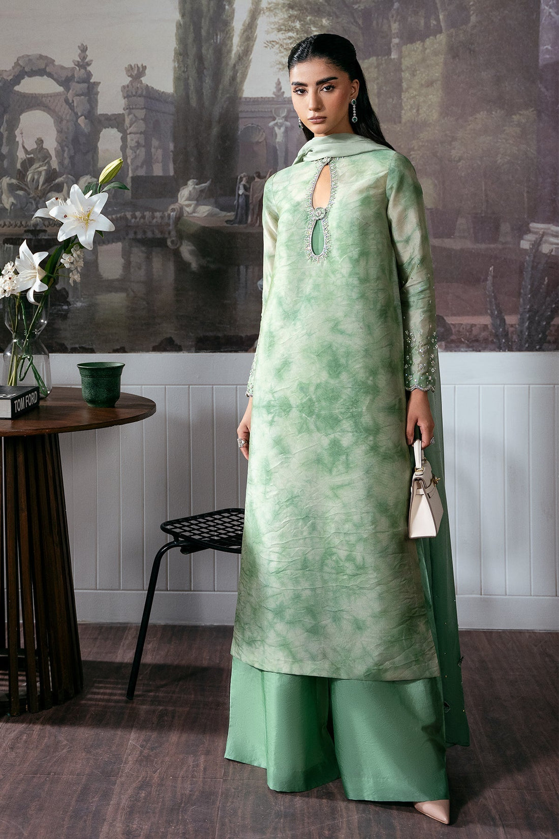 Mina Kashif | Loona Luxe Formals | Noira - by Libasekhas - Registered Vendor of : Mina Kashif - 100% Original Designer Dress