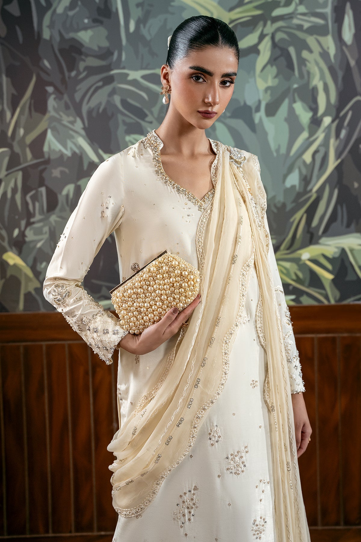 Mina Kashif | Loona Luxe Formals | Zenia - by Libasekhas - Registered Vendor of : Mina Kashif - 100% Original Designer Dress