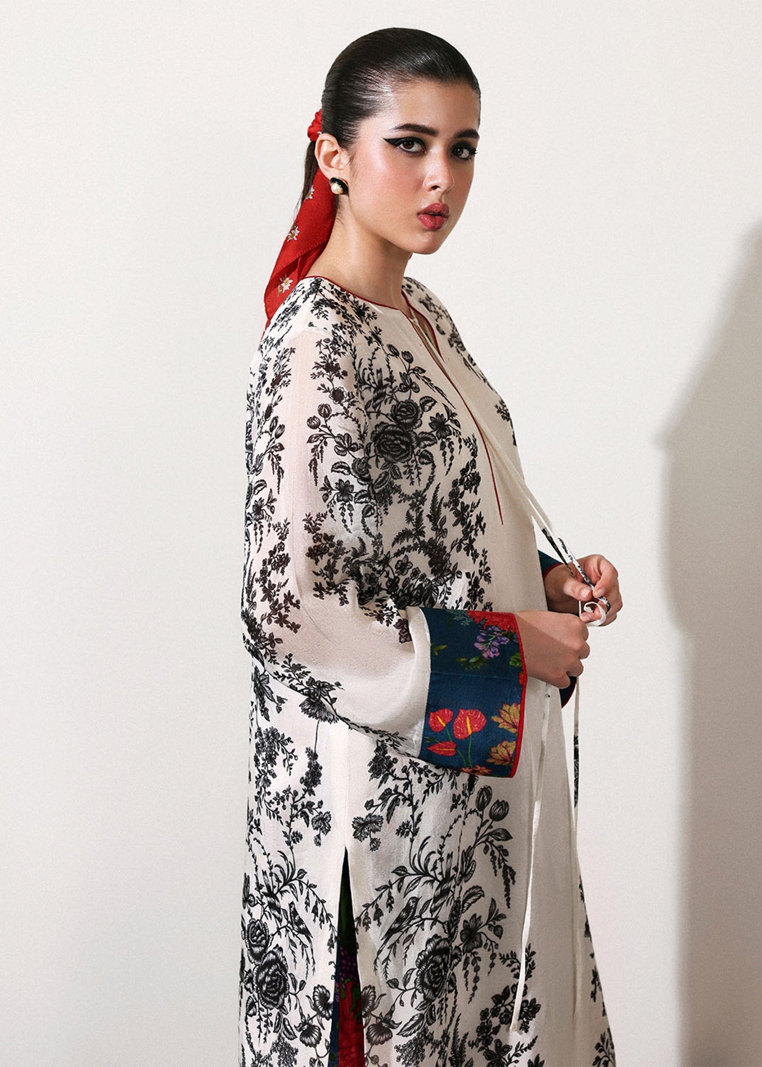 Hussain Rehar | Pay Day | Ivraie - by Libasekhas UK - Registered Vendor of : Hussain Rehar - 100% Original Designer Dress