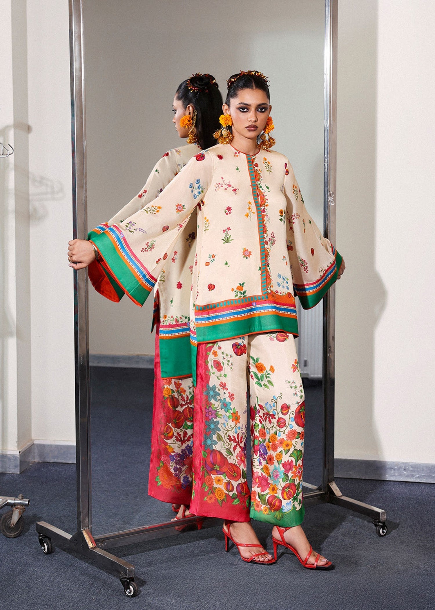 Hussain Rehar | Pay Day | Coraline - by Libasekhas UK - Registered Vendor of : Hussain Rehar - 100% Original Designer Dress