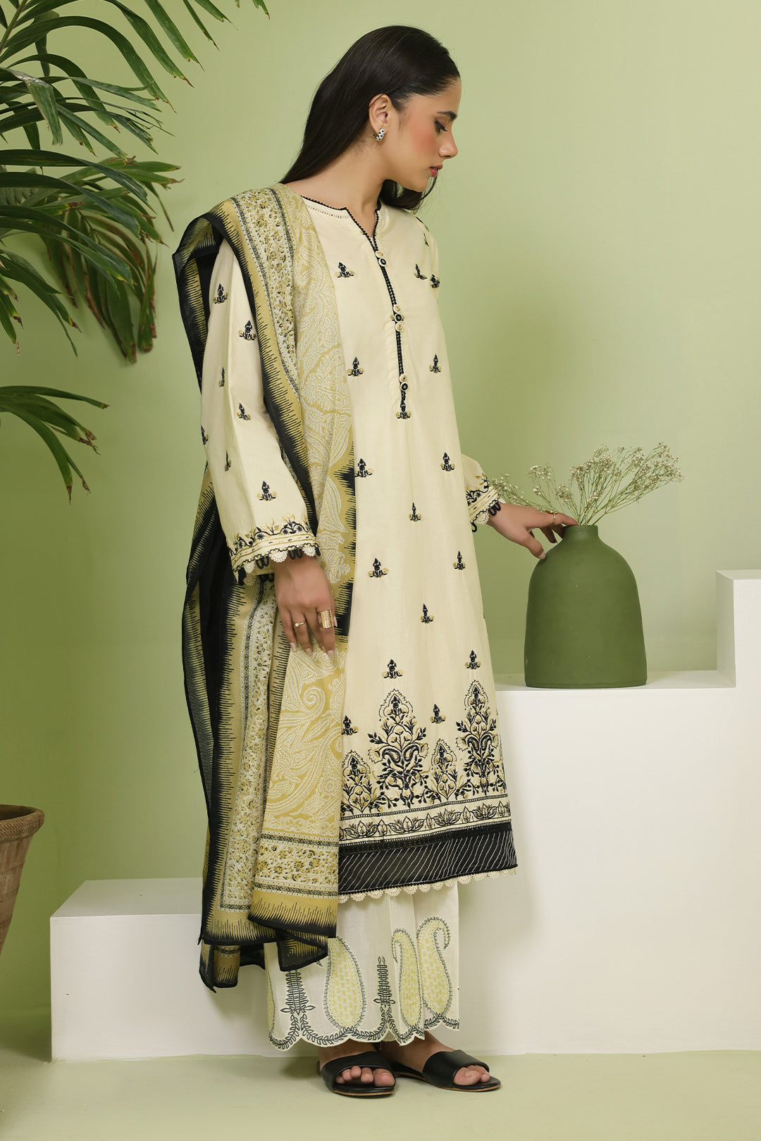 Zellbury | Unstitched 3 Piece Lawn | Embroidered Shirt Shalwar Dupatta - 1369 - by - Libasekhas UK - Registered Vendor of : Zellbury Women - 100% Original Designer Dresss