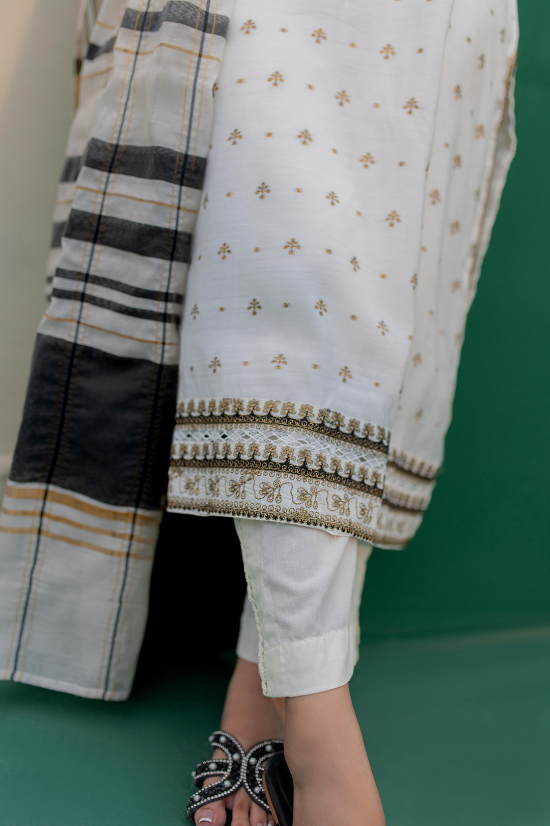 Zellbury | Summer Pret | Embroidered Kurta Dupatta - 1978 - by - Libasekhas UK - Registered Vendor of : Zellbury Women - 100% Original Designer Dresss