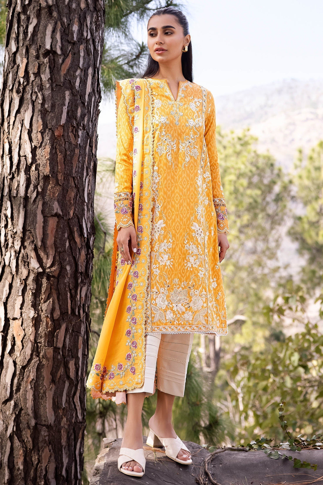 Zaha | Lawn 24 | NARINA (ZL24-15 A) - by - Libasekhas UK - Registered Vendor of : Zaha - 100% Original Designer Dresss