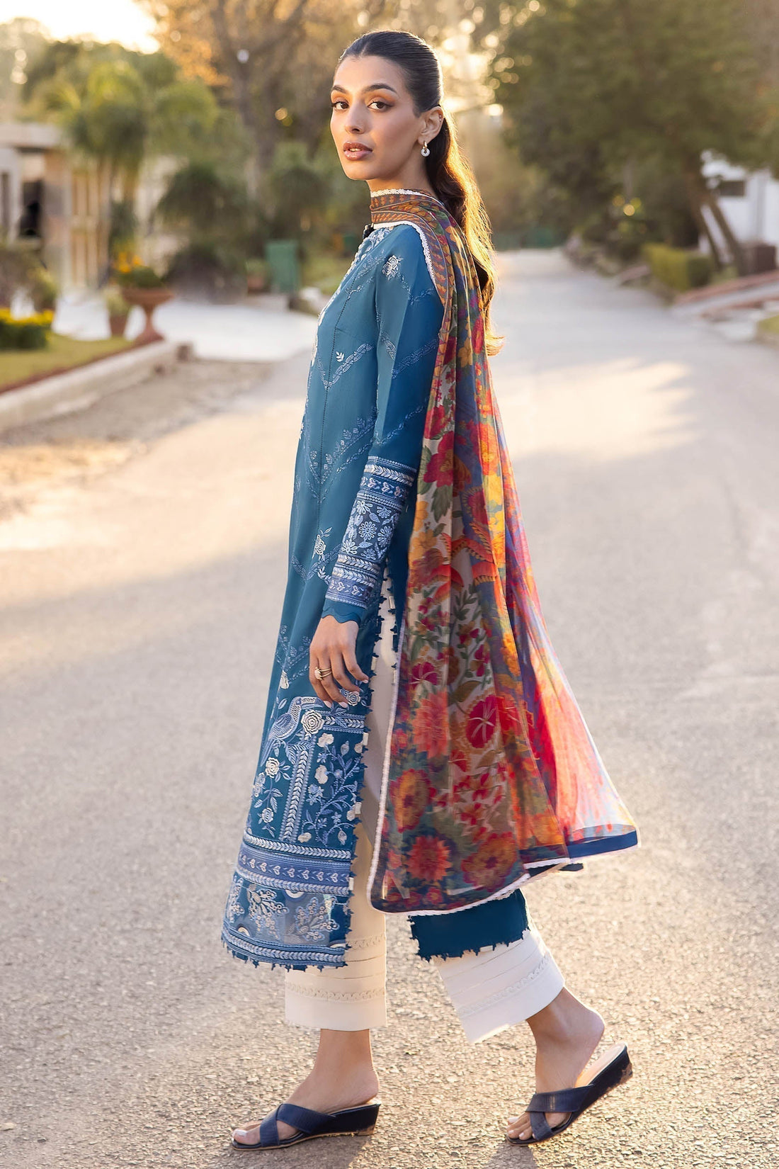 Zaha | Lawn 24 | EIRA (ZL24-05 B) - by - Libasekhas UK - Registered Vendor of : Zaha - 100% Original Designer Dresss