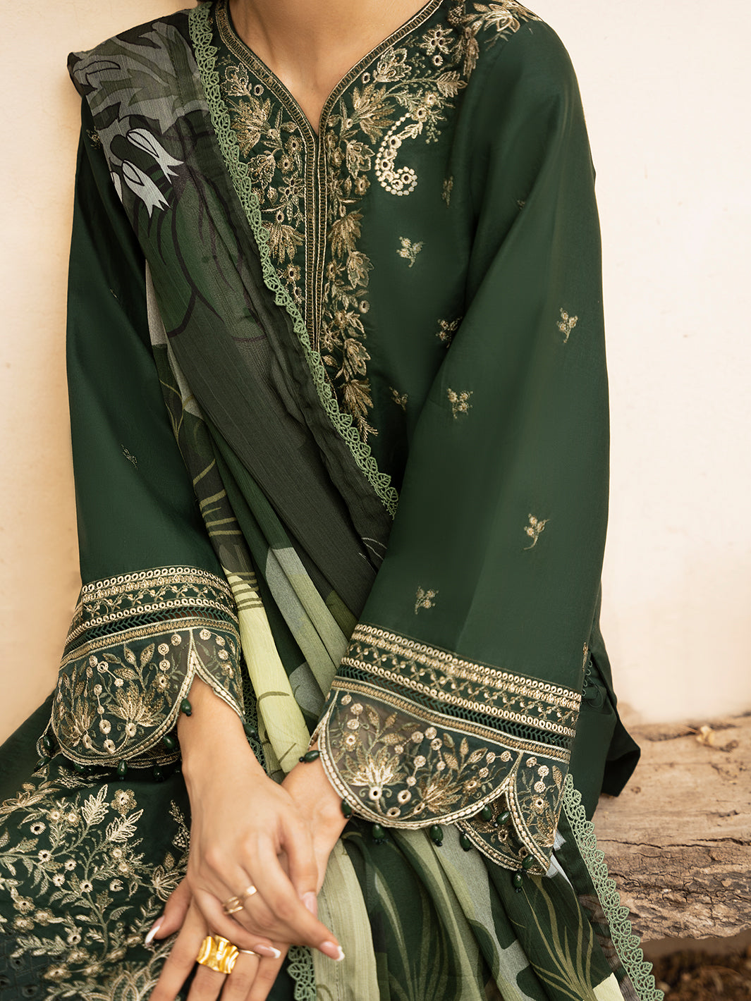 Izel | Dastak Luxury Lawn | ZAIB - by - Libasekhas UK - Registered Vendor of : Izel - 100% Original Designer Dresss
