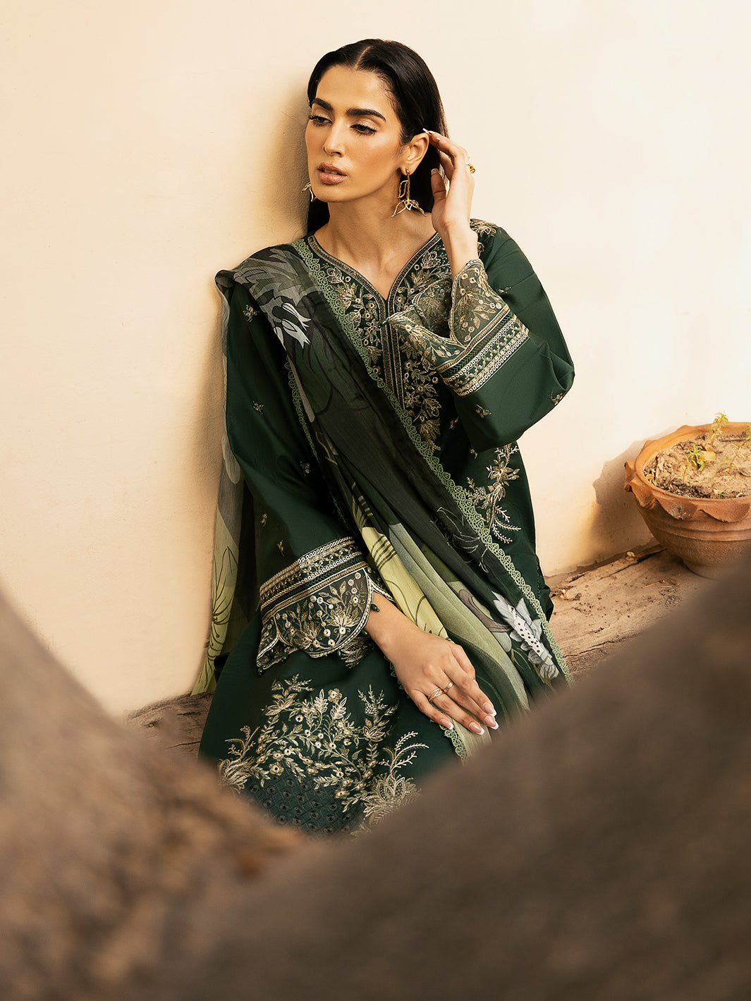 Izel | Dastak Luxury Lawn | ZAIB - by - Libasekhas UK - Registered Vendor of : Izel - 100% Original Designer Dresss